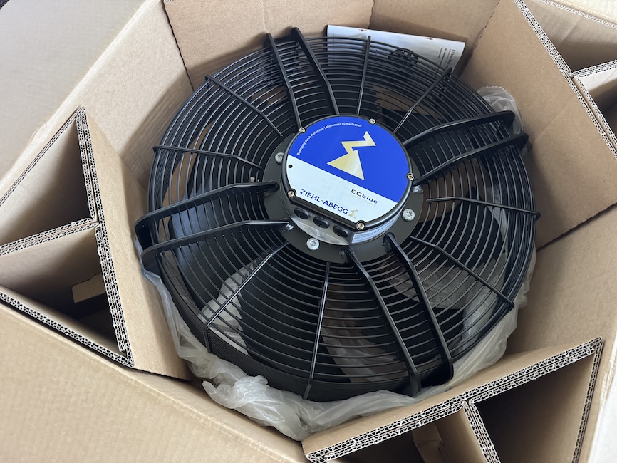 IMG_5495-2-Ziehl-Abegg FN050-ZIW.DC.A7P2 -1 vent.jpg